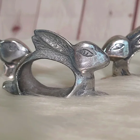 Vintage Pewter Silver Tone Rabbit Bunny Napkin Ring Set of Four Witchy Easter - Picture 6 of 17